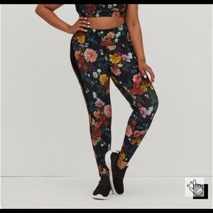 Torrid Floral Athletic Leggings Plus Size 4X NWT